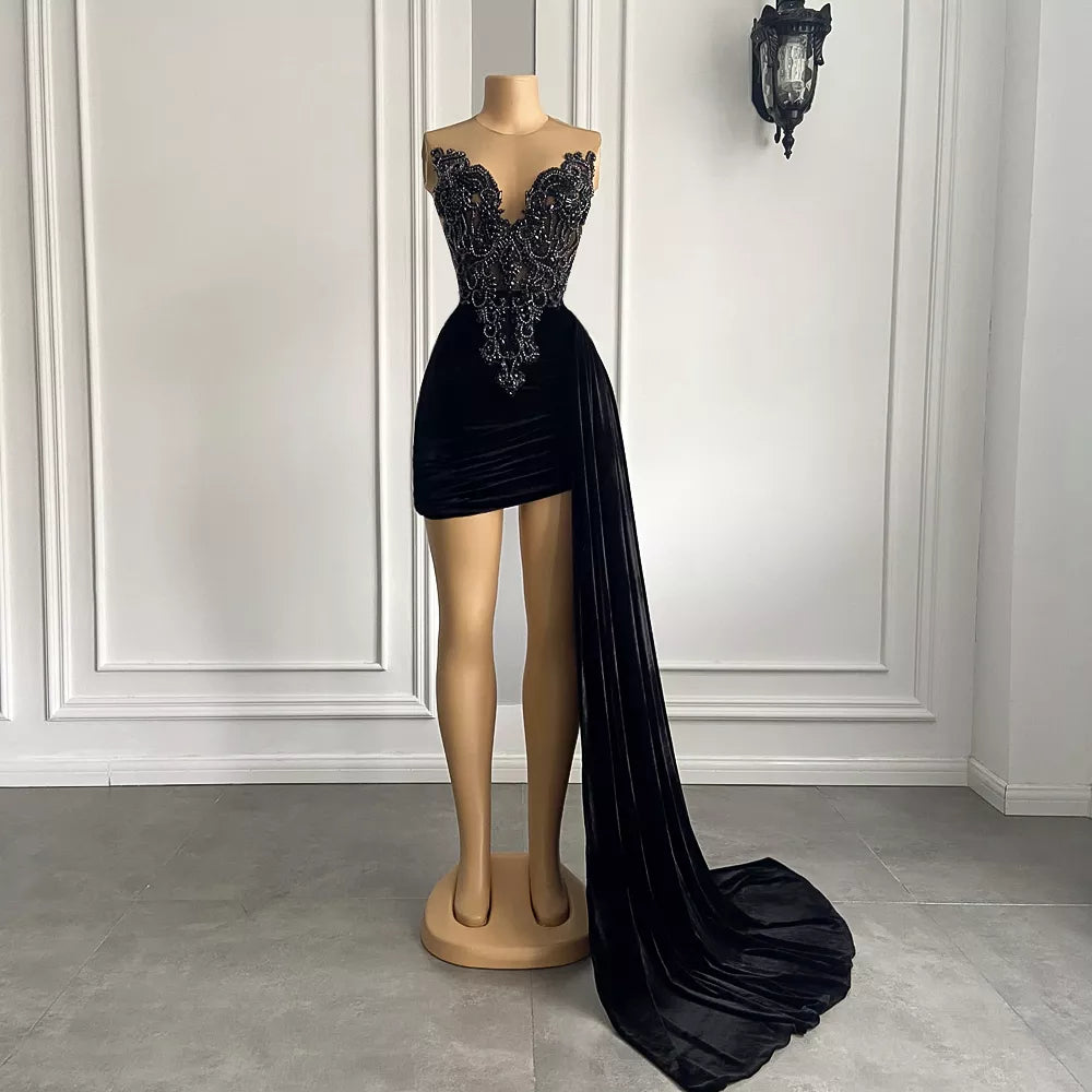 New Arrival Beaded Embroidery Women Homecoming Gowns Black Velvet Short Prom Dresses 2024 With Side Train